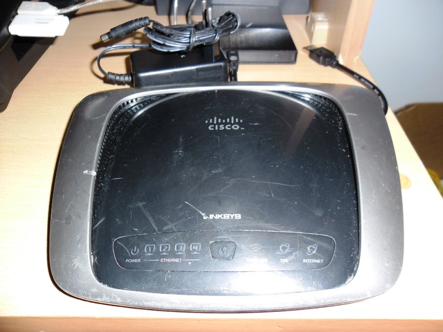  LINKSYS WAG160N 4 PORT 300MBPS KABLOSUZ MODEM ROUTER