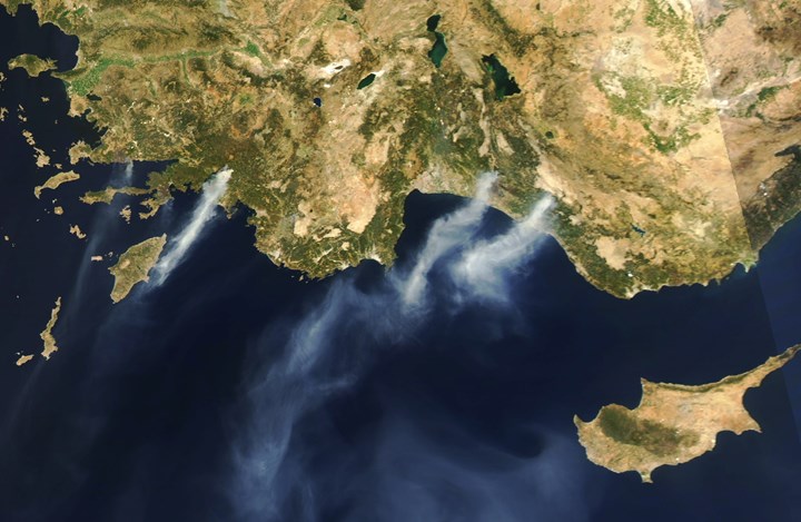 NASA, Türkiye'deki yangınların uydu görüntülerini yayınladı