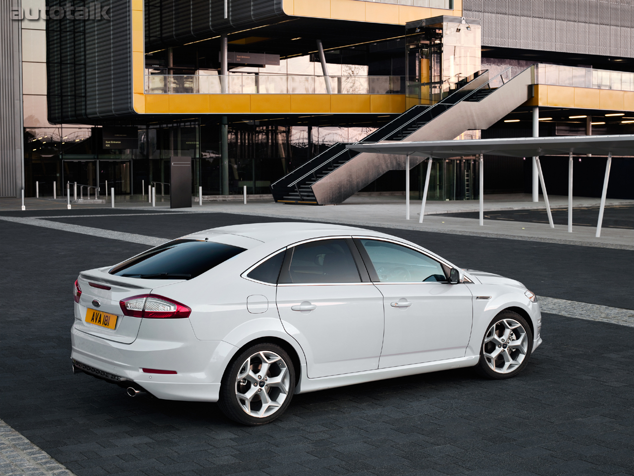  2011 FORD  MONDEO (makyaj)