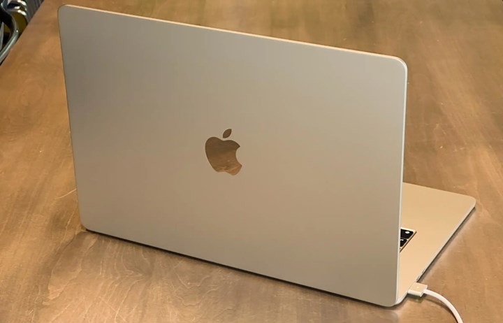 Apple, MacBook'lardaki büyük bir soruna çözüm getirdi
