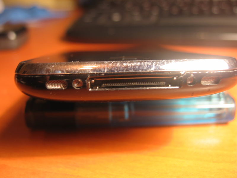 Satılık İphone 3gs 16gb 450 tl Ufak sorunlu kayıtsız ilk gelen alır