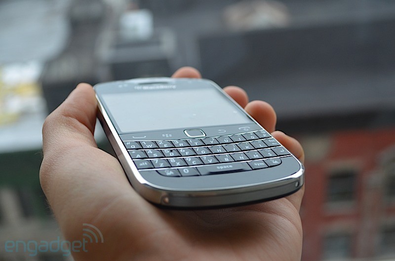 Huzurlarınızda yeni BlackBerry Bold 9900/9930 Touch