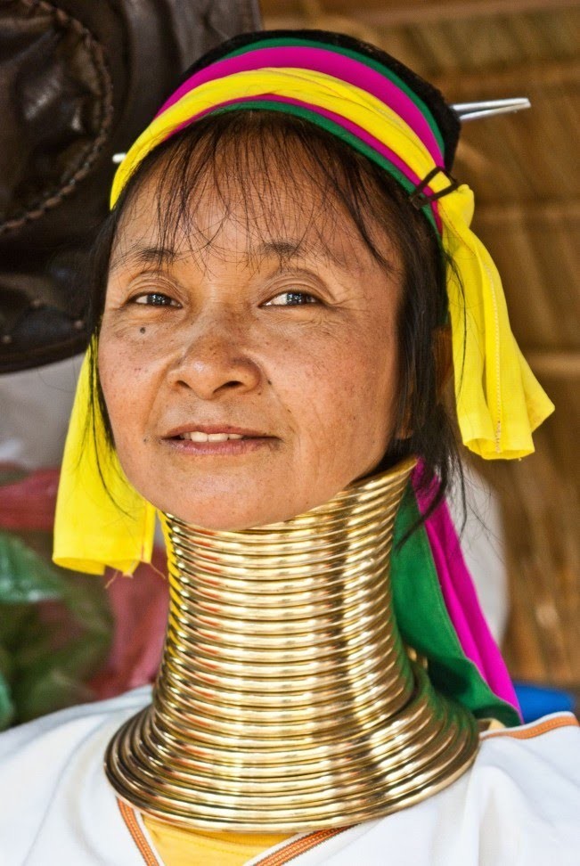  KUZENİM BIZIM EVE GELDİ.  COK KOTU BIR DURUMDAYIM YARDIM.