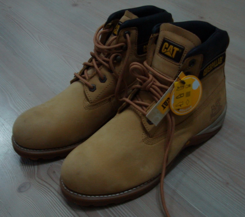  ORJİNAL CATERPILLAR 44 NUMARA BOT