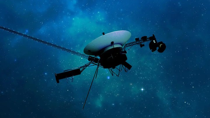 Dünya’dan 20,6 milyar kilometre uzakta olan Voyager 2 can çekişiyor