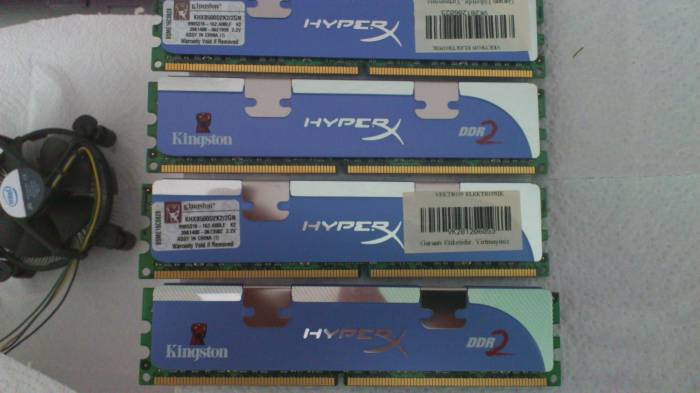  KİNGSTON HYPERX DDR2 4X1 1066MHZ RAM