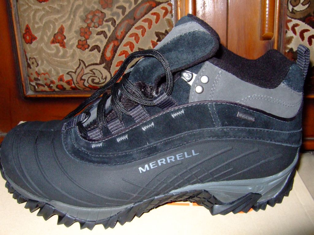 Авито нижний кроссовки. Merrell Isotherm 6 Waterproof. Мужские ботинки Merrell Isotherm 6. Кроссовки Merrell Waterproof. Merrell Waterproof Outdoor.