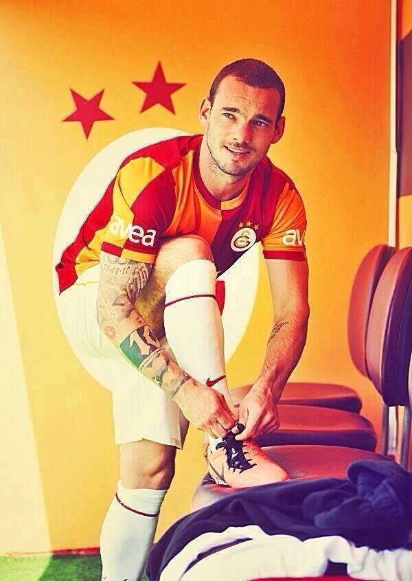  Wesley Sneijder Galatasaray'da (KAP)  (Ana Konu)