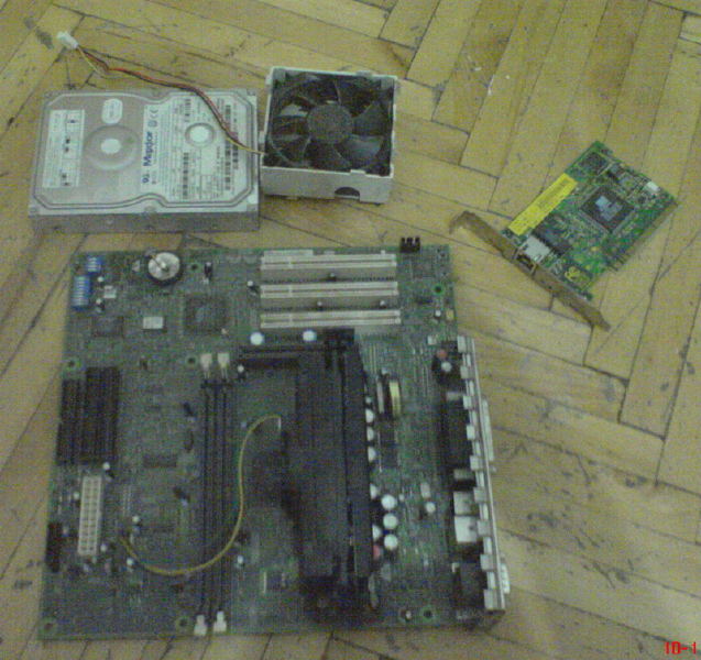  ARANIYOR CPU RAM HDD SATILIK P3-650 SLOT1