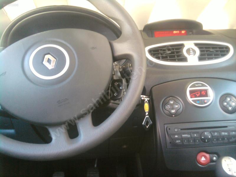  SATILDI - 2009 Renault Clio  1.2 Expression 11.000 KM