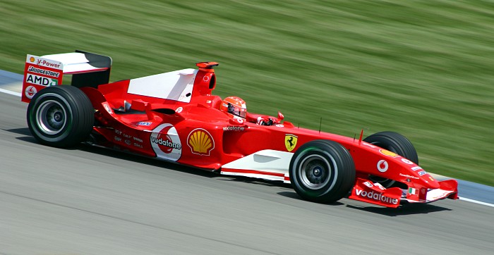  Ferrari yeni F1 aracını tanıttı; F14-T (Teste Çıkt)