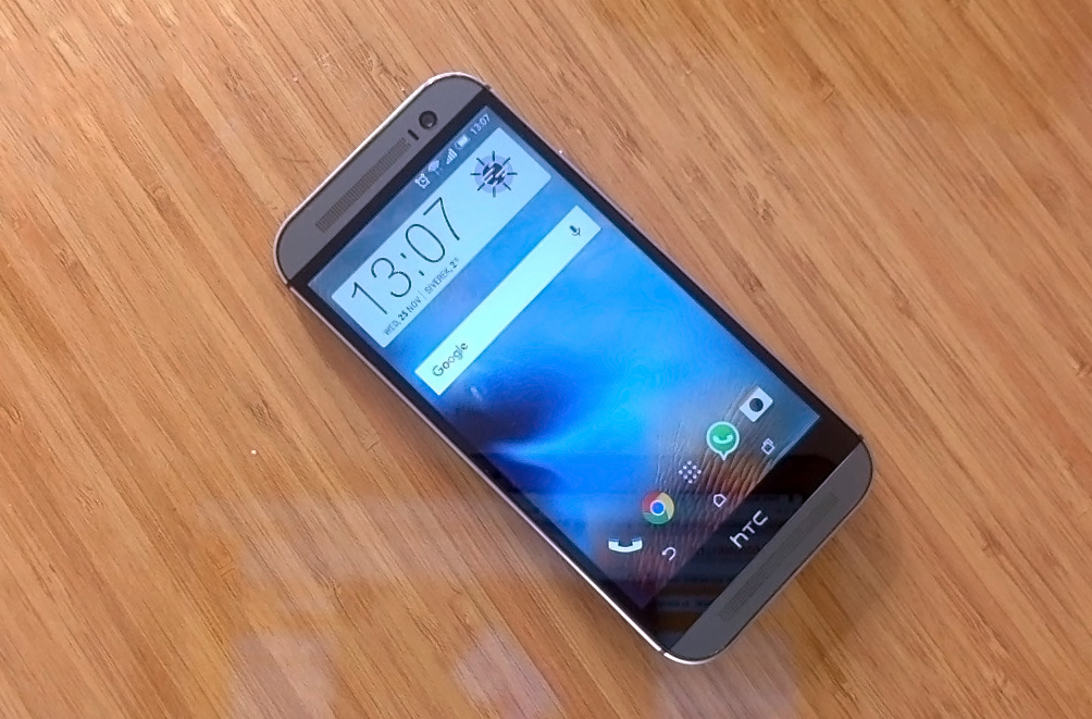  HTC ONE M8 - GUN METAL - KUTULU