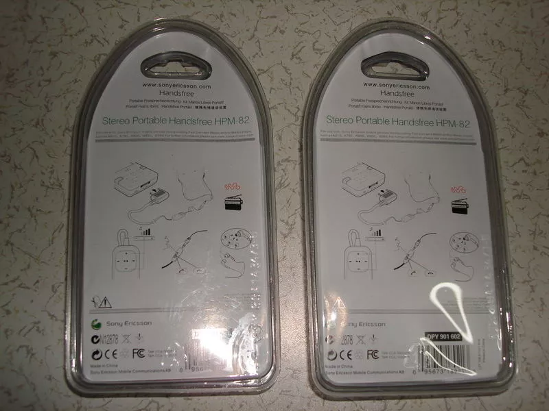  Satılık; Sonyericsson HPM-82 Kulaklık (Siyah ve Beyaz Renk)...!!!