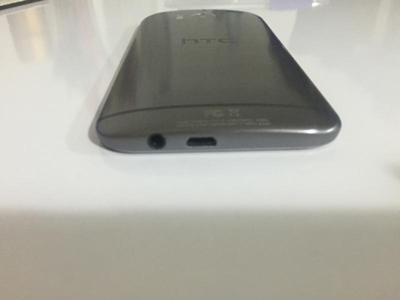  HTC One M8 Gun Metal ***699 TL***