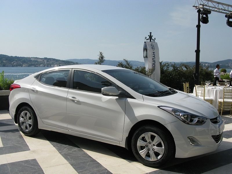  HYUNDAI ELANTRA ANA KONU