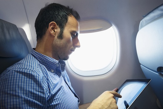 ABD Havacılık Dairesi uçaklarda elektronik cihaz kullanımını resmen onayladı