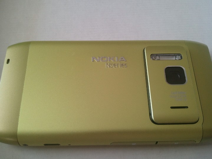  Nokia N8 - 700 TL - Yeşil Renk-