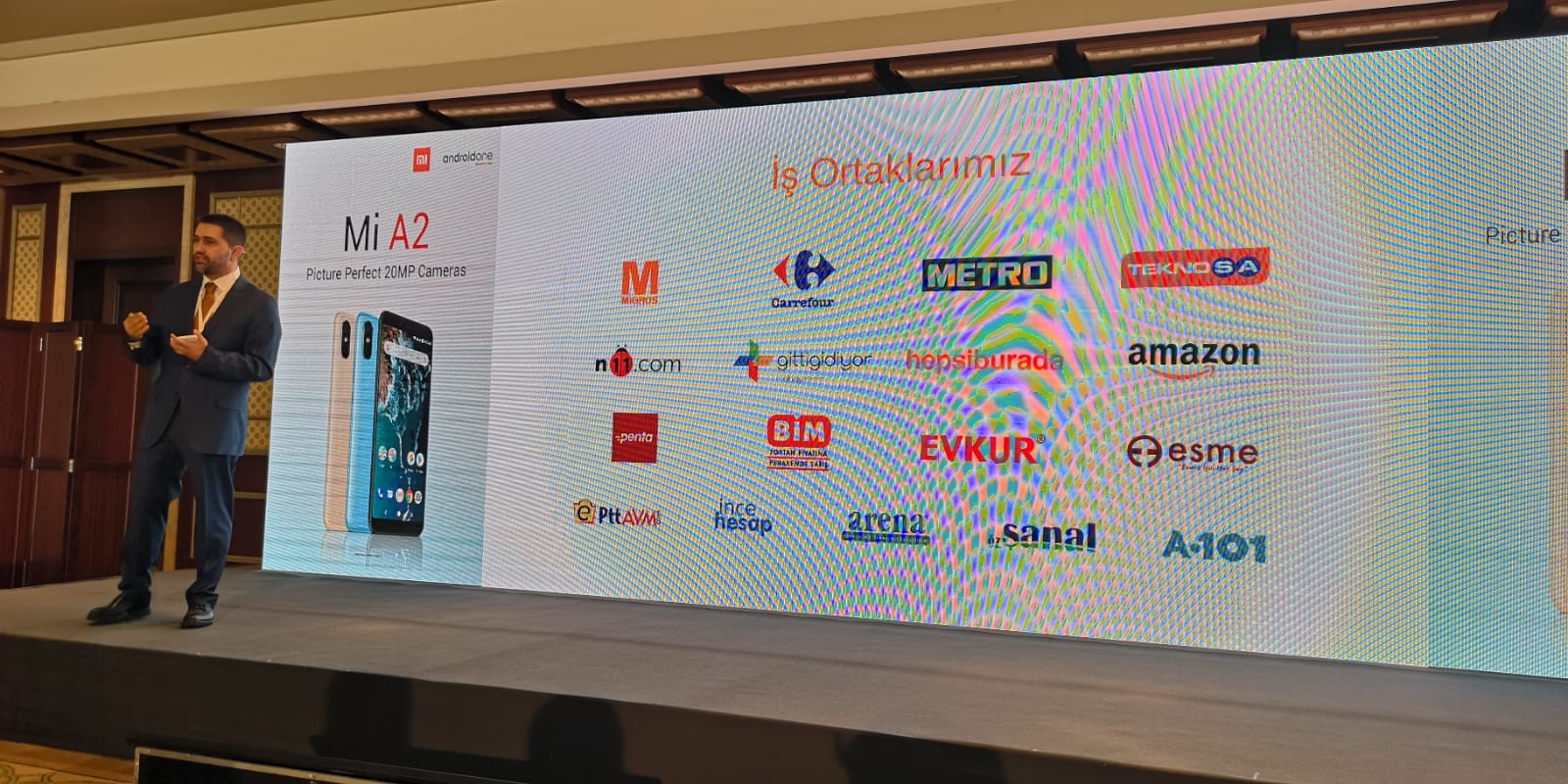 Xiaomi Mi A2 - Mi 6X ★ Ana Konu ★  Kullanıcı Kulübü ★ Resmi Türkiye Fiyatları Belirlendi