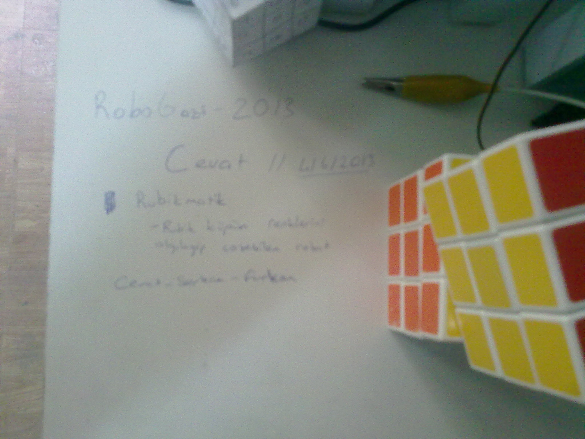  Rubikmatik (Rubik(zeka) küpün renklerini algılayıp çözebilen robot) projesi