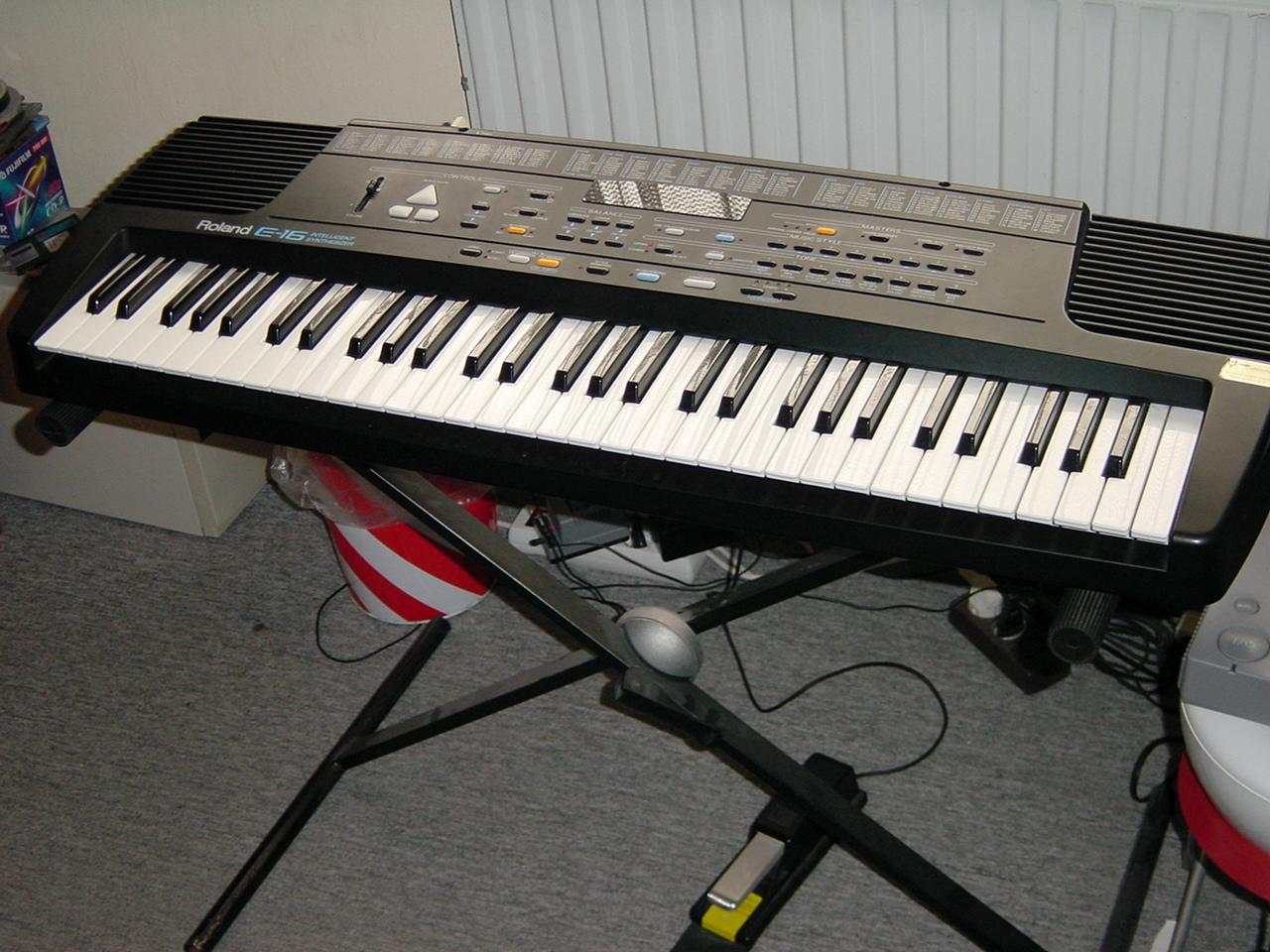  roland e-16 keyboard