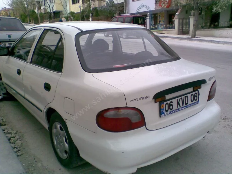  Hyundai Accent 1.3 LX 1998 model