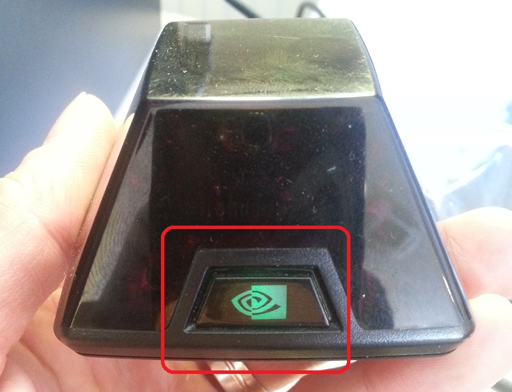  Koskoca Forumda Bir Allah'ın Kulu Yok Mu NVIDIA 3D Vision 2 Wireless Kit Kullanan?!