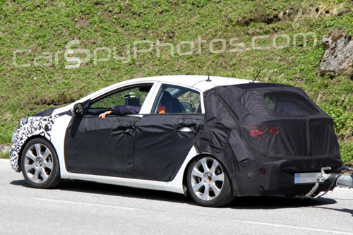  2012 Hyundai i30′un İlk Resmi Render Görüntüsü Yayınlandı