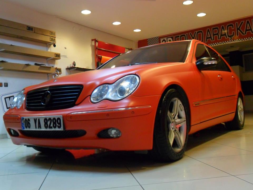  Mercedes C320 ~ Mat Kırmızı (3D Araç Kaplama)