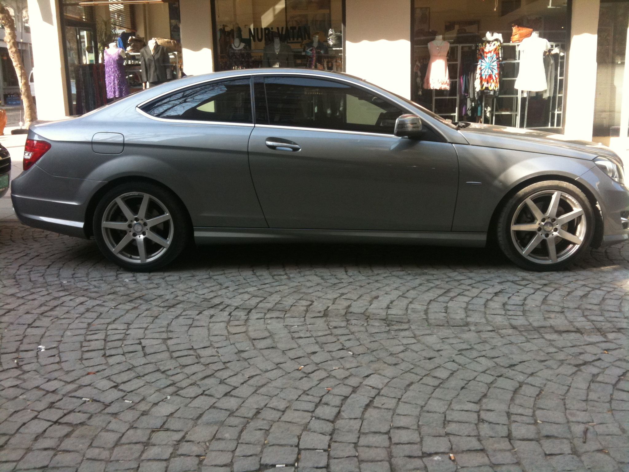  Mercedes C-Coupe İstanbul yollarında