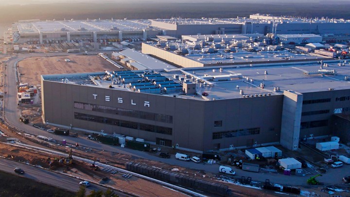 Tesla'nın Almanya fabrikasında üretim durdu: Sabotajdan şüpheleniliyor