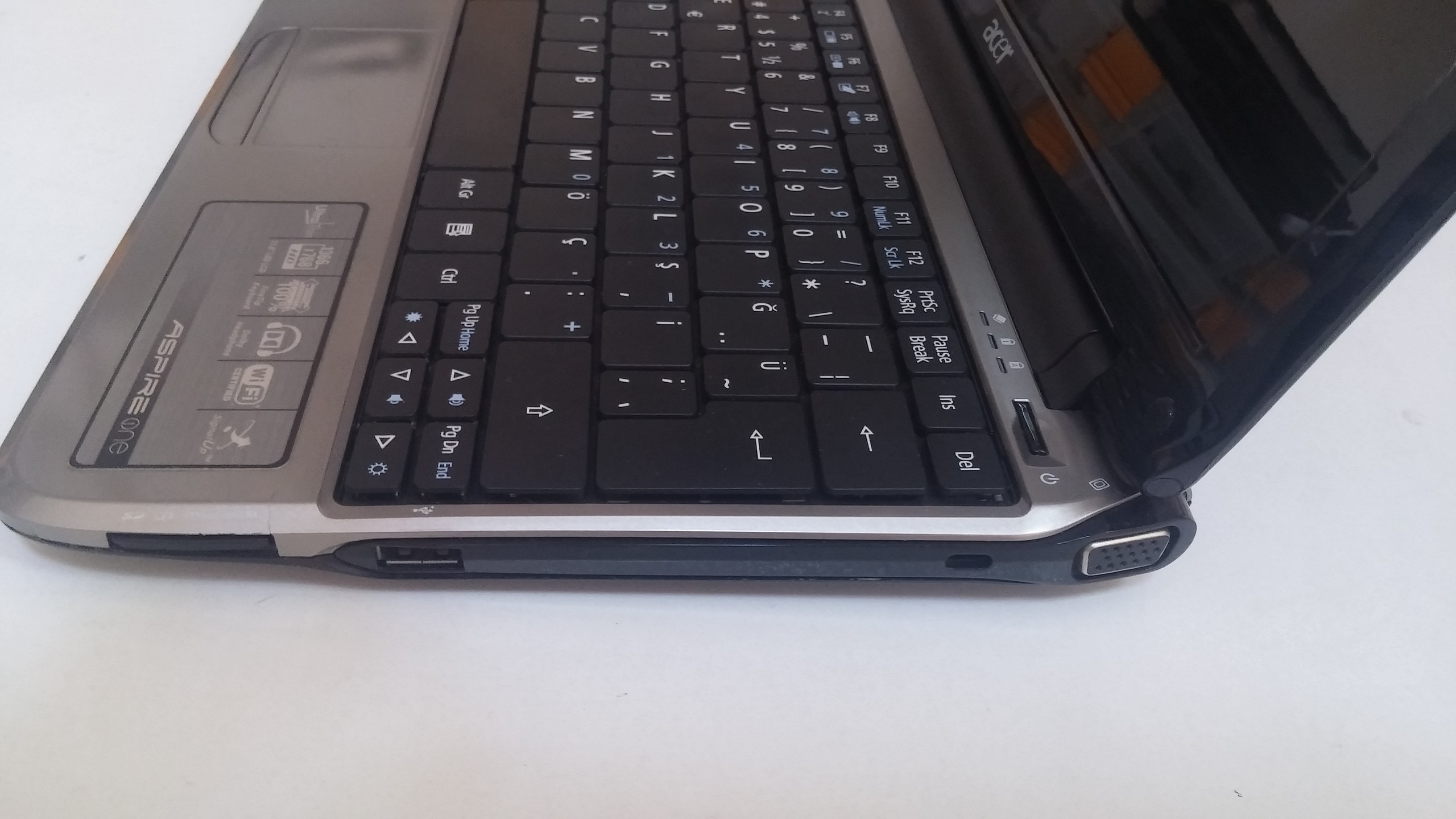  Acer Aspire AO751 netbook