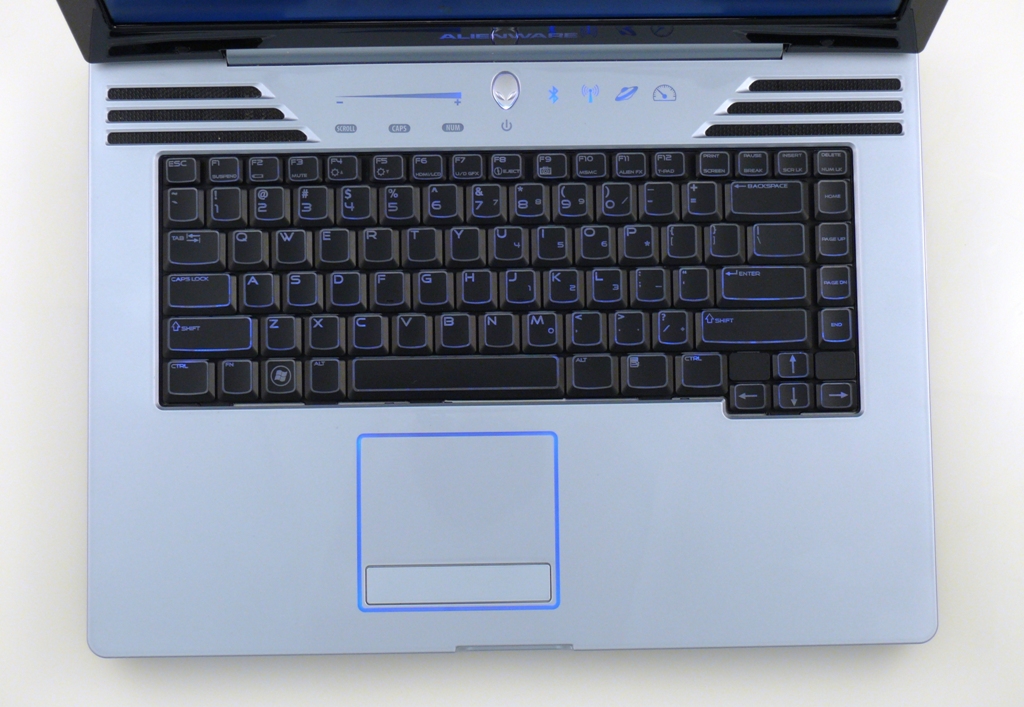  .::Alienware Area-51 m15x Notebook Review & Tests::.