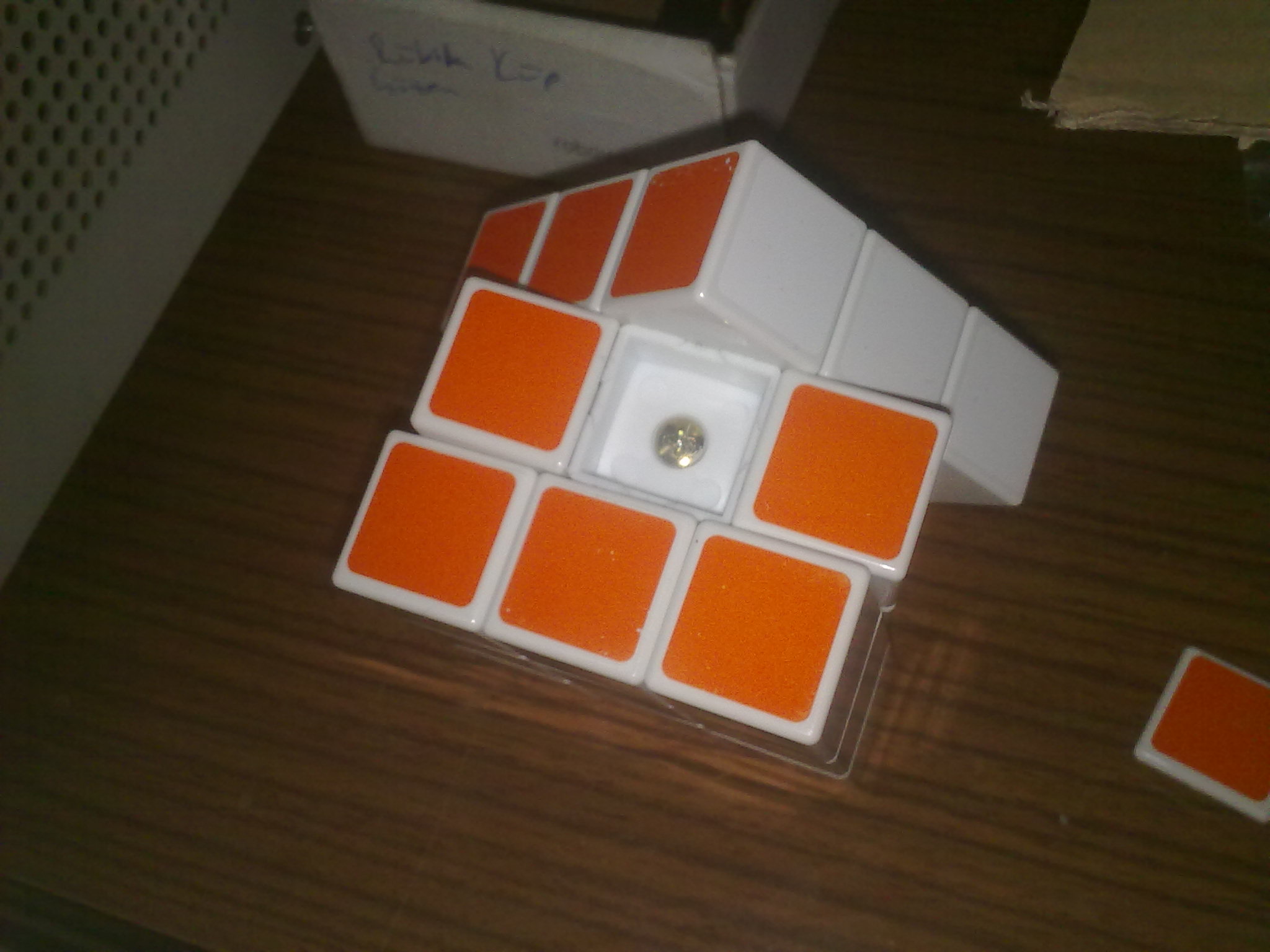  Rubikmatik (Rubik(zeka) küpün renklerini algılayıp çözebilen robot) projesi