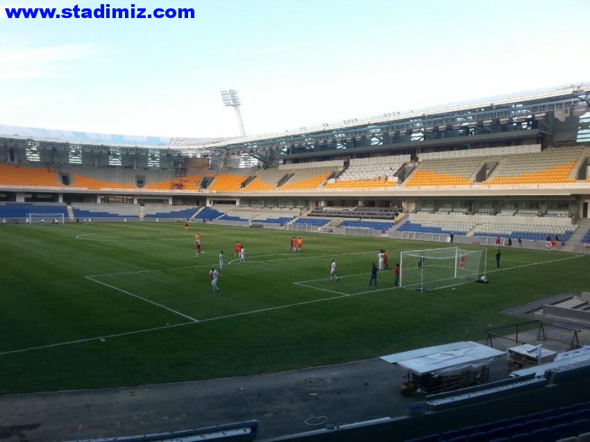 Başakşehir Stadı Vs. Olimpiyat Stadı.  Sizce hangisi?