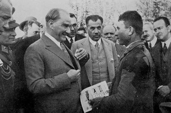 Atatürk'ün Kendisi Hakkında Söylediği Samimi Sözler
