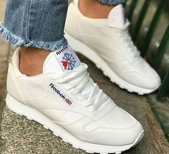 Reebok Beyaz spor ayakkabı aldım dedeler sizce nasıl ?
