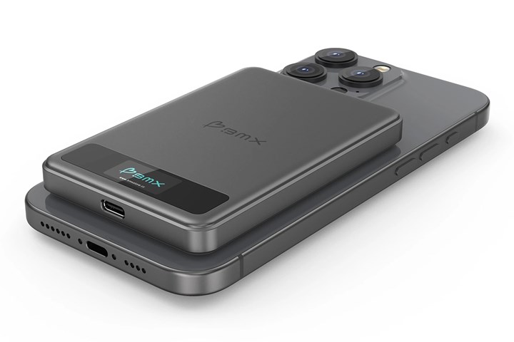 Katı hal pilli bu powerbank, delinse bile çalışmaya devam ediyor