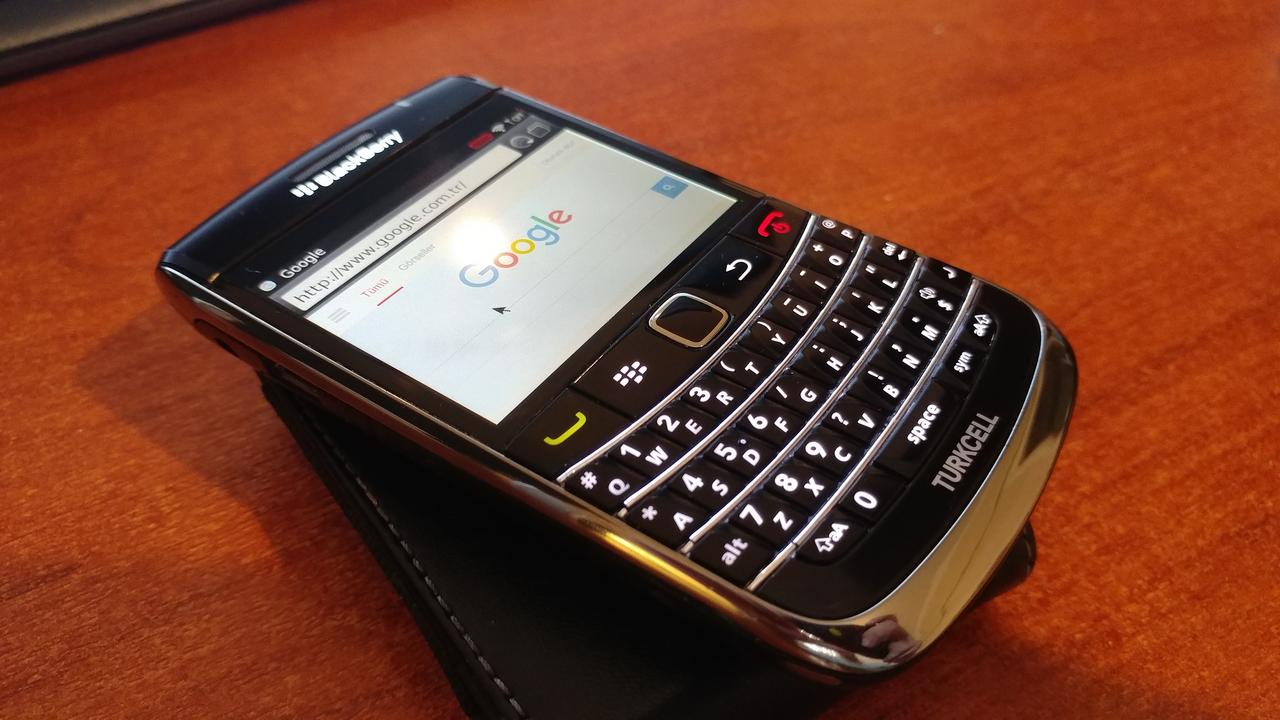 SATILDI BlackBerry Bold 9700 