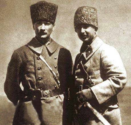  Atatürk'ün silah arkadaşı İsmet İnönü ve hizmetleri