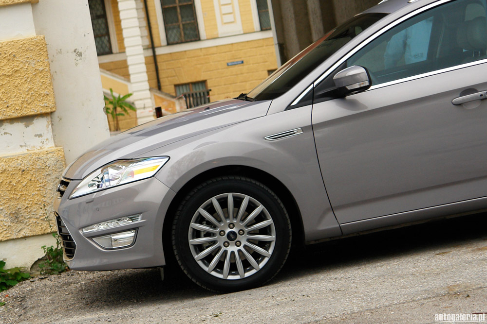  2011 FORD  MONDEO (makyaj)