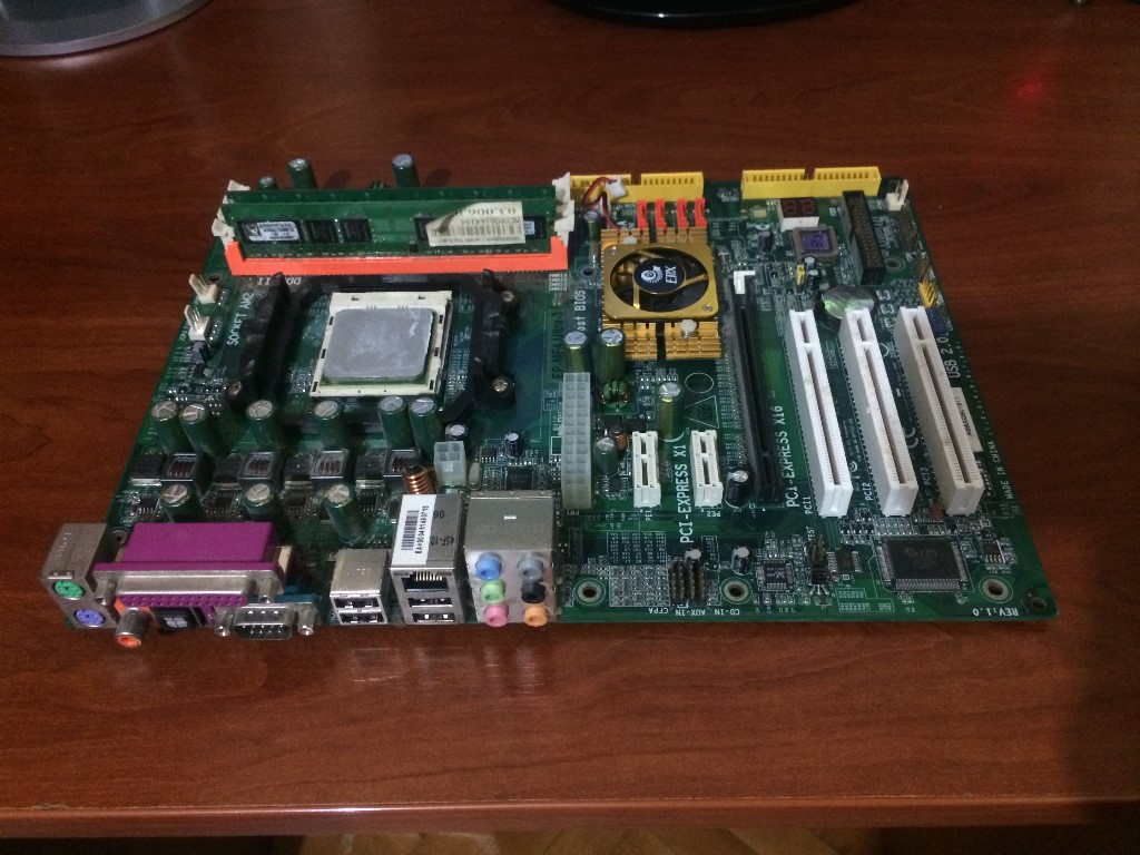  Epox 940 Anakart - AMD Athlon 3800 - 2 GB Kingston Ram