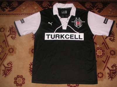  Koleksiyonluk Eski Sezon Beşiktaş Formaları