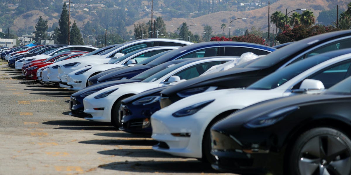 Tesla, Çin'de 1.6 milyon aracını geri çağırdı