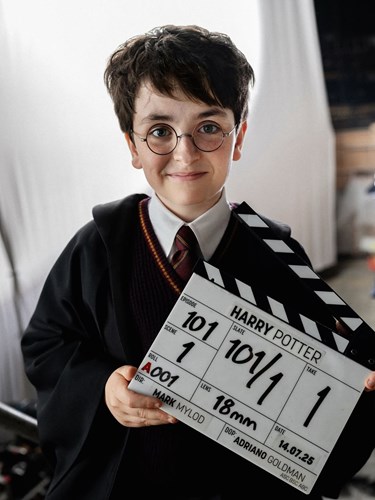 Çekimlerine başlanan Harry Potter dizisinden ilk görsel paylaşıldı