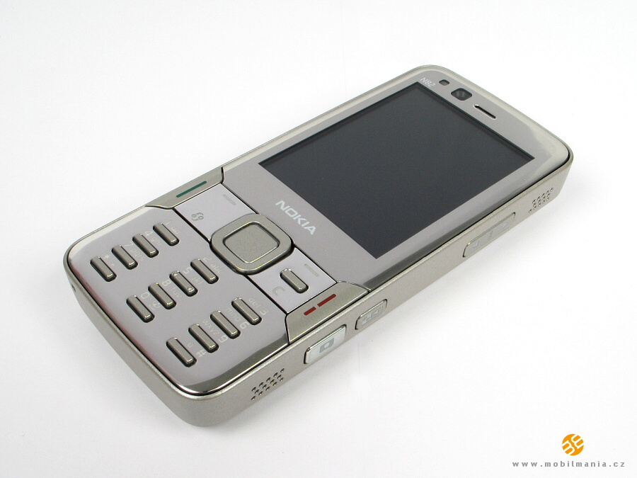  ^^ Nokia N82 | S60 3.1 - 2.4' QVGA LCD | 5MP - Xenon Flash - AF | WLAN - GPS ^^