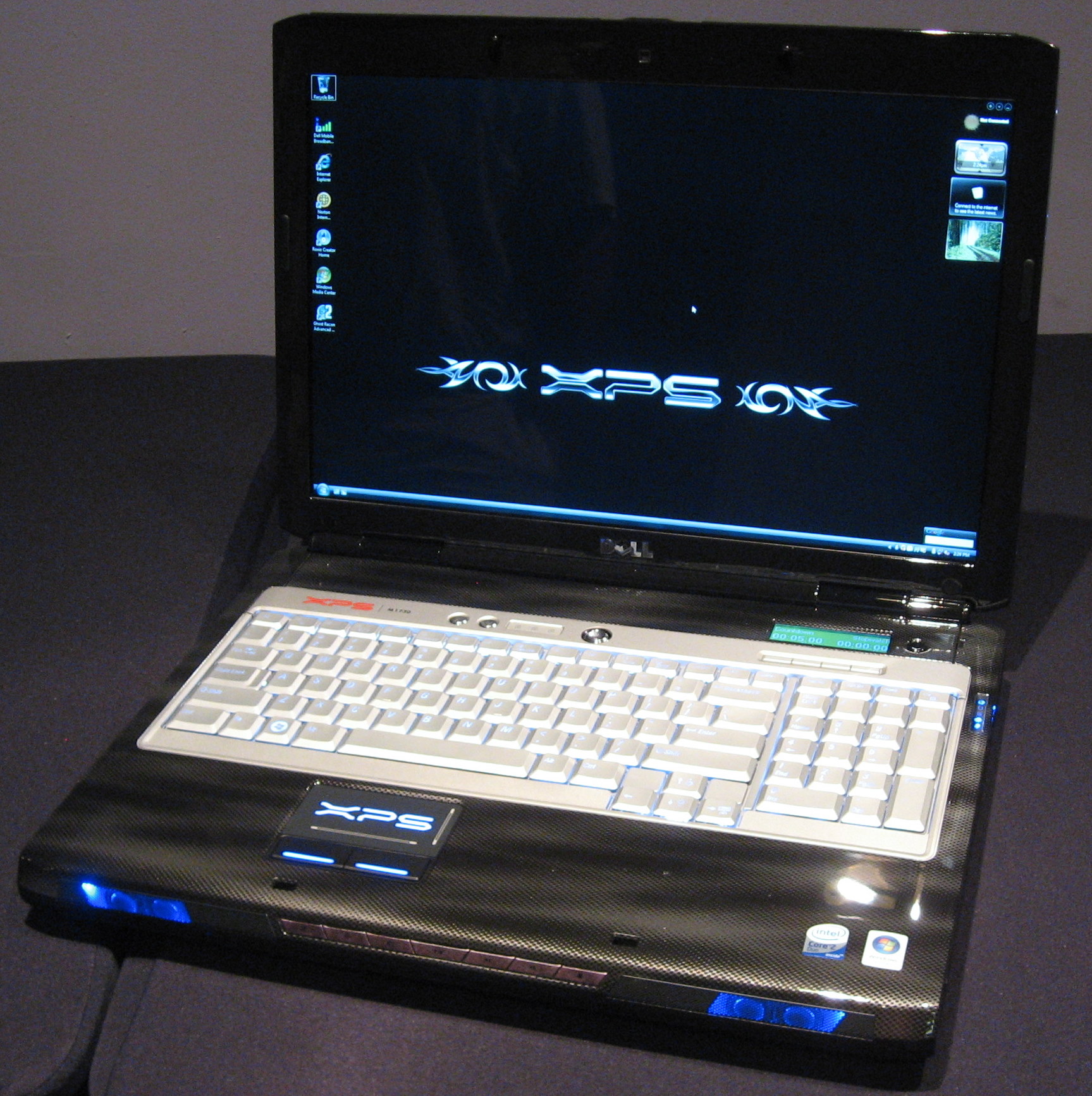  .::Dell XPS M1730 Gamer Notebook (Review & 3D Mark 06 Tests)::.