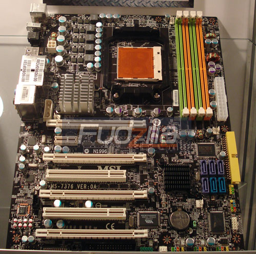  ## AMD'nin Phenom FX İşlemcileri  İçin İlk Anakart MSI'dan ##