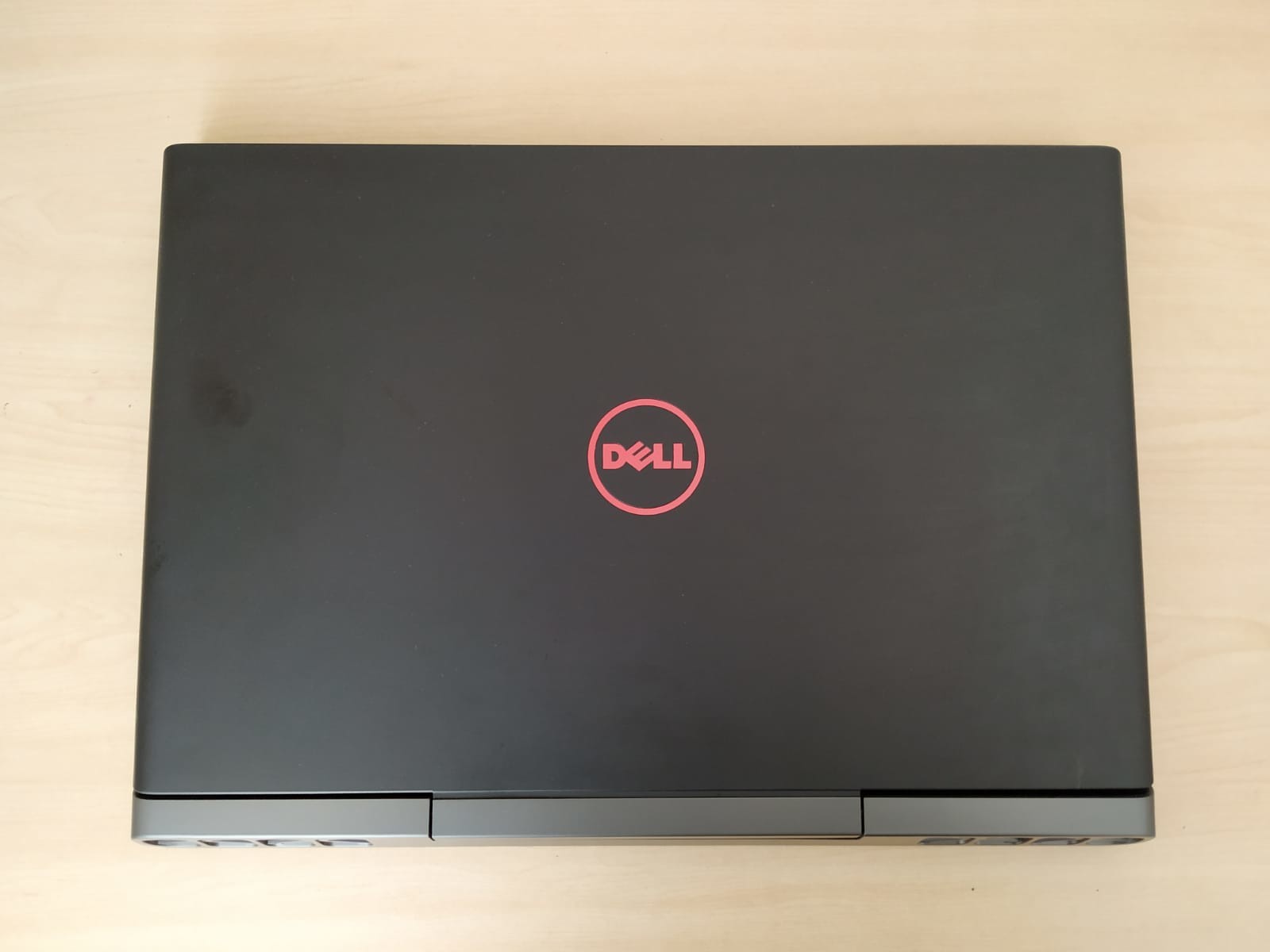 DELL 7567 - i5/8gb/GTX1050