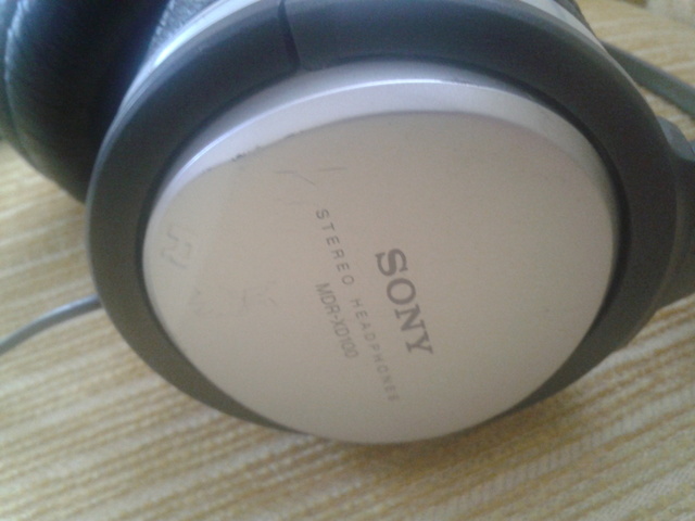  SONY MDR-XD100 KULAKLIK - 25 TL