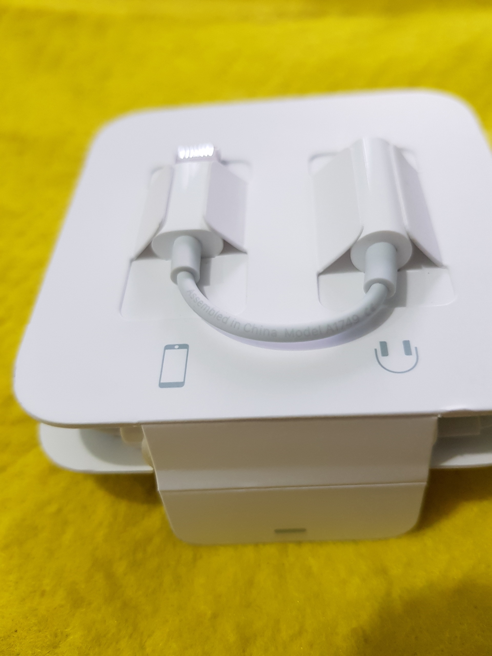 İPHONE 8 PLUS KUTU ÇIKMASI KULAKLIK VE AUX KABLOSU SIFIR + ÜCRETSİZ KARGO 